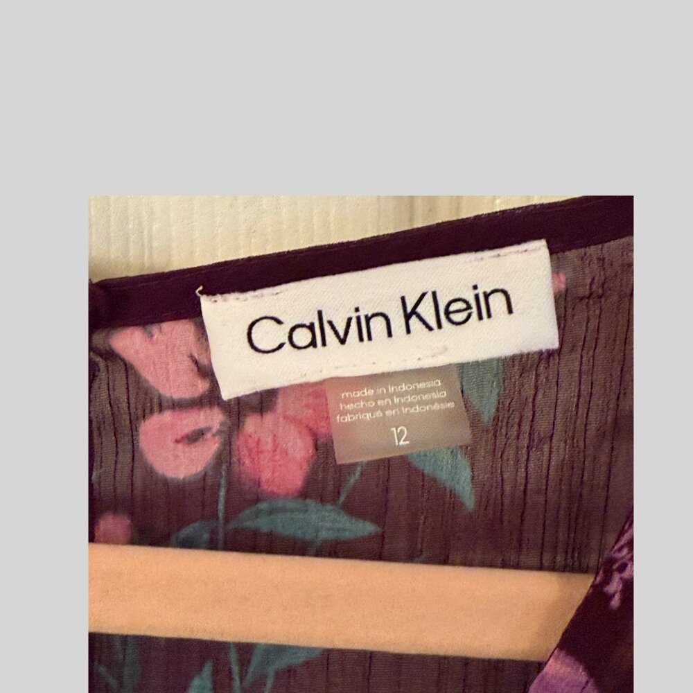 Calvin Klein Floral Plum Chiffon Wrap Dress | Size 12 | 3/4 Sleeve - Picture 4 of 7
